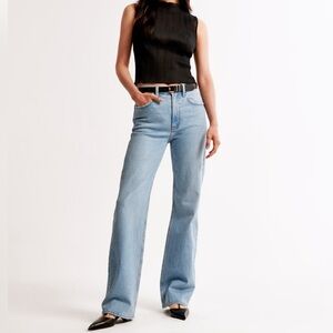 ABERCROMBIE Women's The 90s Relaxed Jean High Rise - Medium Blue | Size 29R